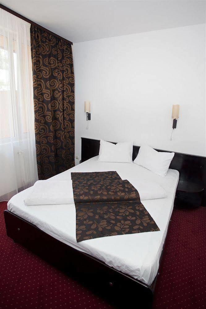 Hotel Terra Gran Varadino Esterno foto