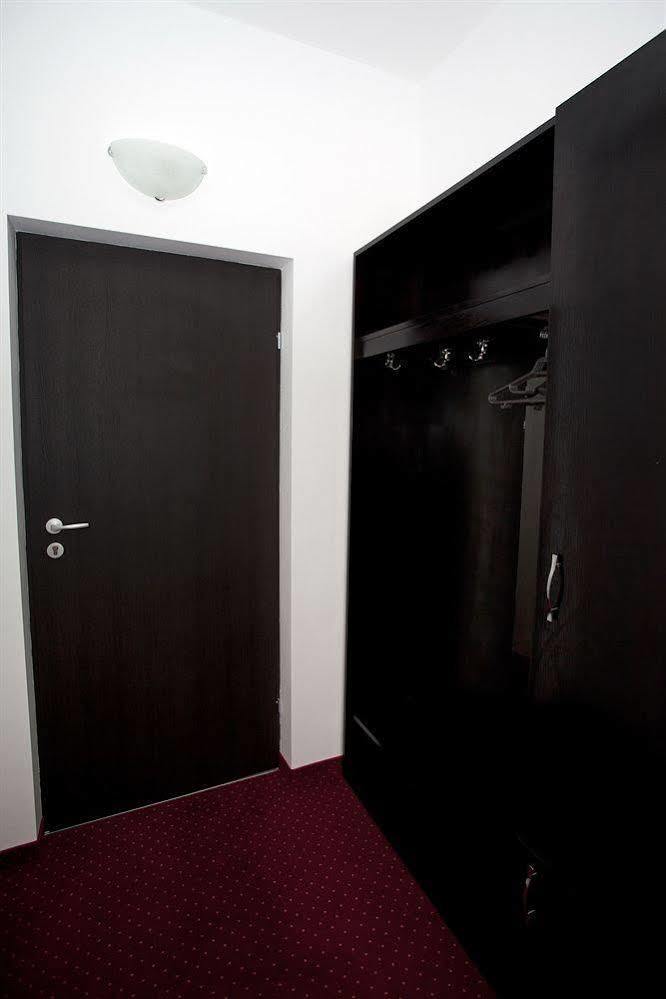Hotel Terra Gran Varadino Esterno foto